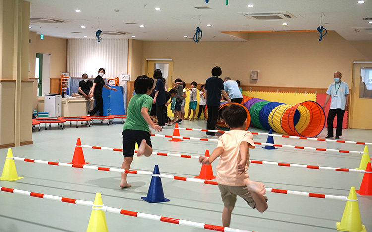 とんで！はずんで！たのしいスポーツ！