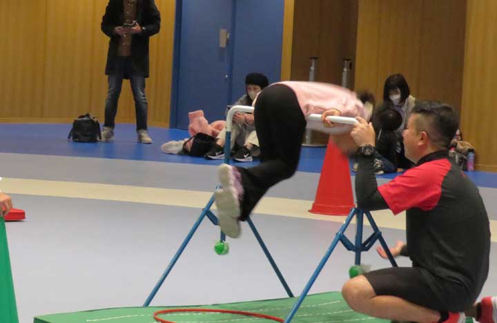 はじめて！ チャレンジ教室 ～てつぼう～